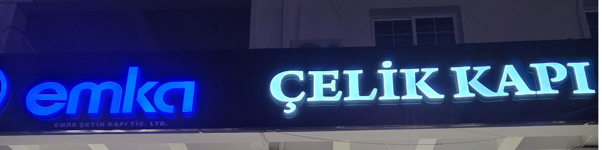 EMKA CELIK KAPI kapak logo